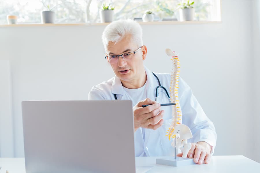 Dudas sobre la consulta online de nuestra clínica de fisioterapia y osteopatía en Lugo